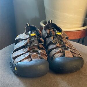 Keen Mens 12 Newport Leather Waterproof Sandals Hiking Outdoors EUC